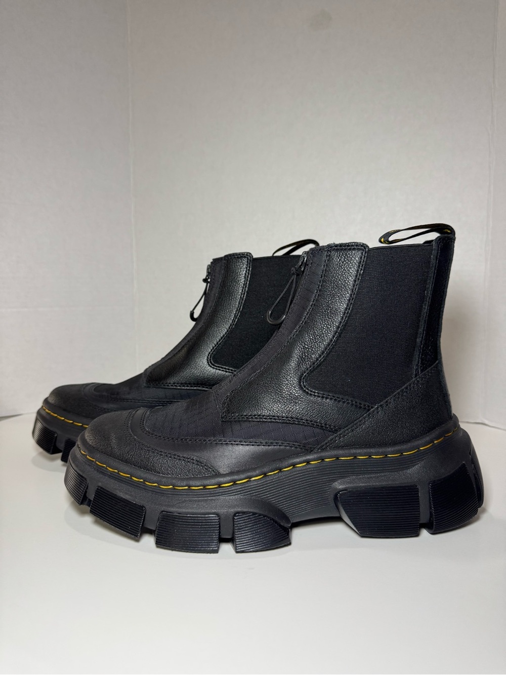 Dr. Martens 2979 Beta DMXL Chelsea boots
